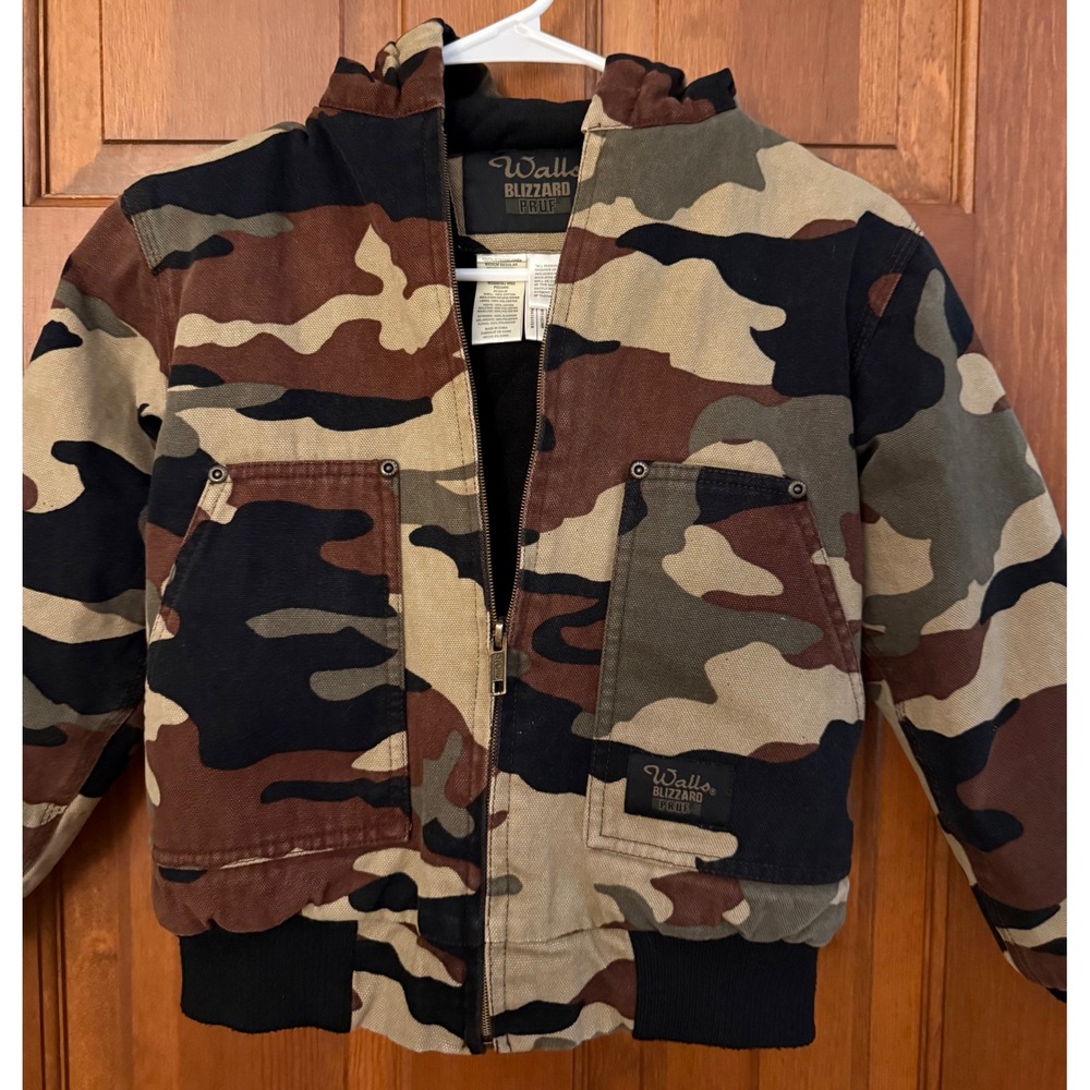 Walls Blizzard Pruf Camo Jacket Boys 8-10 Fleece-Lined Insulated Hunting Zip-Up